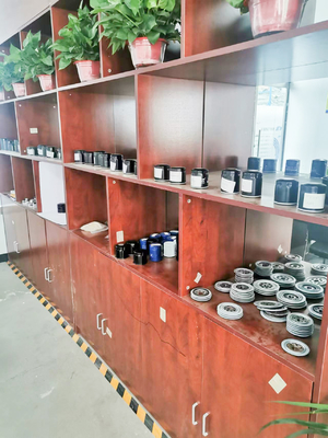 مرشح زيت السيارات OE 045115466A OX188D لشركة أودي فولكس فاجن قطع غيار سيارة أصلية